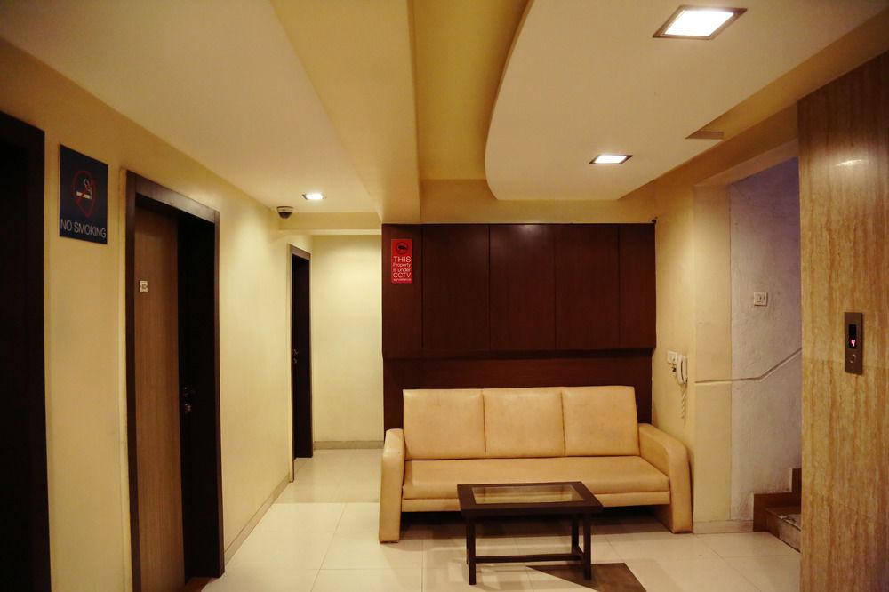 Oyo Rooms Yerwada Chowk Pune Exterior photo